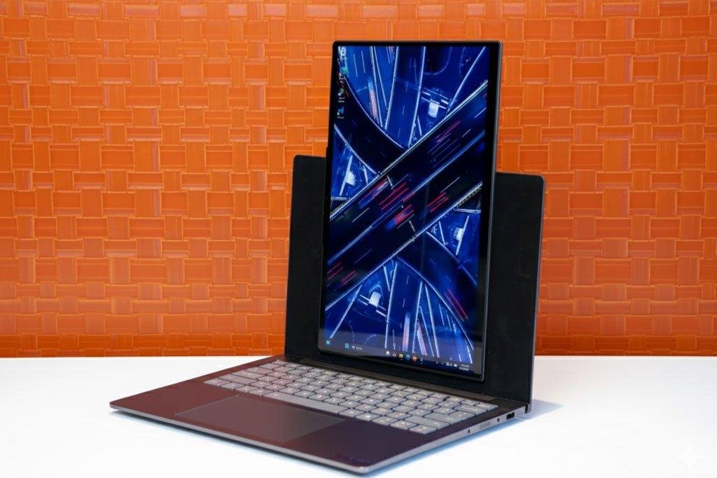 Lenovo-ThinkBook-VertiFlex