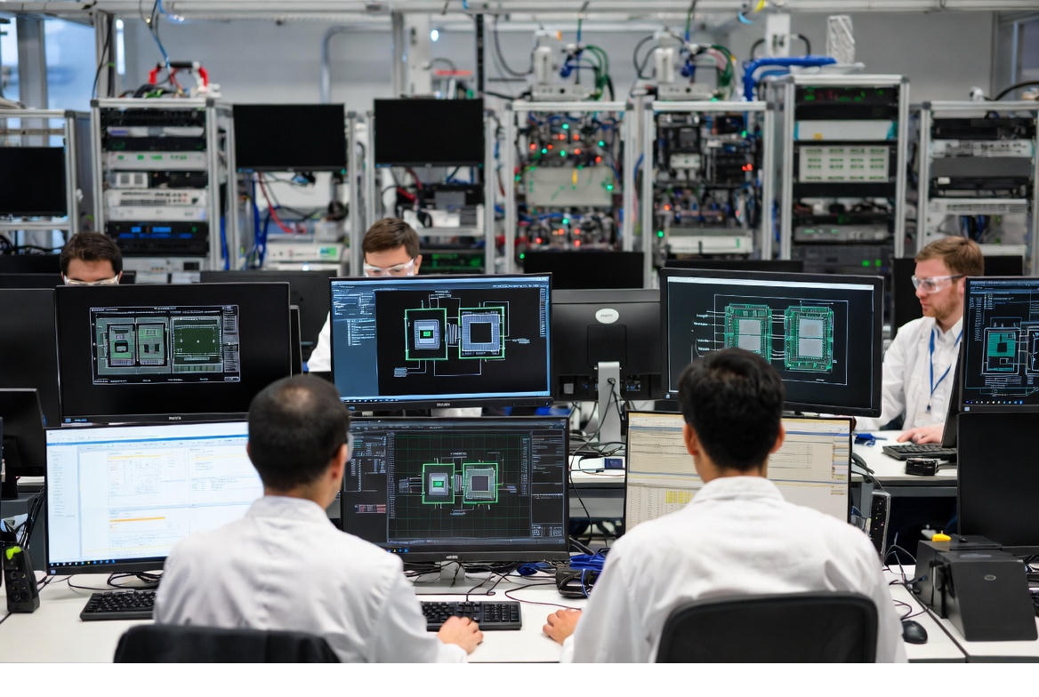 Former Google & Meta Leaders Solve AI Memory Bottlenecks