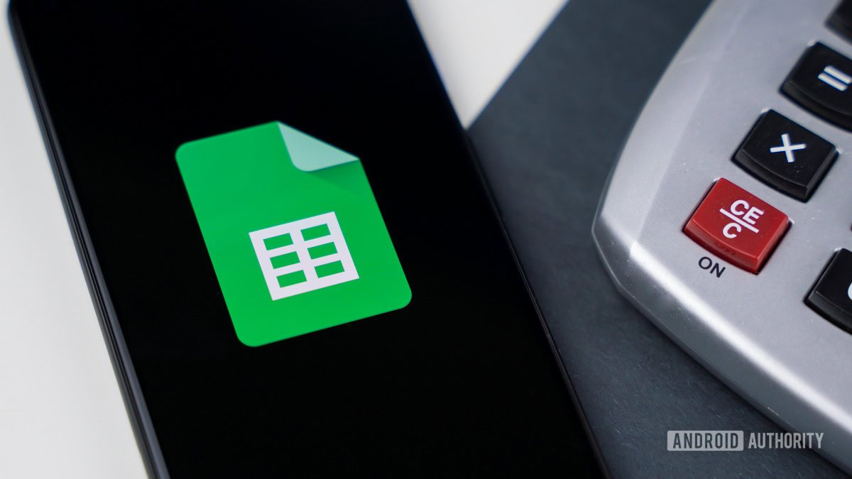 Google Sheets interface showing Gemini AI features integrated within the spreadsheet application, with a focus on language selection options.