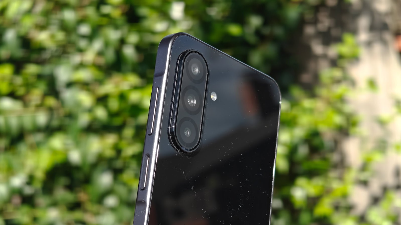 Samsung Galaxy A27 retail box leak showing price and storage options