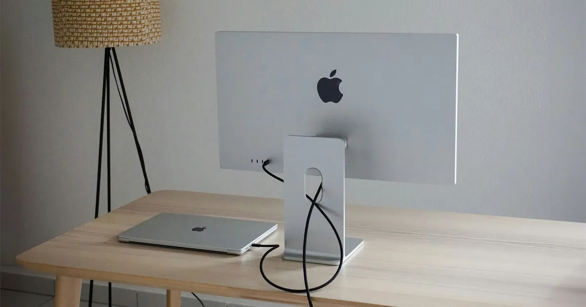Close-up of USB4 and Thunderbolt 4 cables side-by-side, highlighting their connectors.
