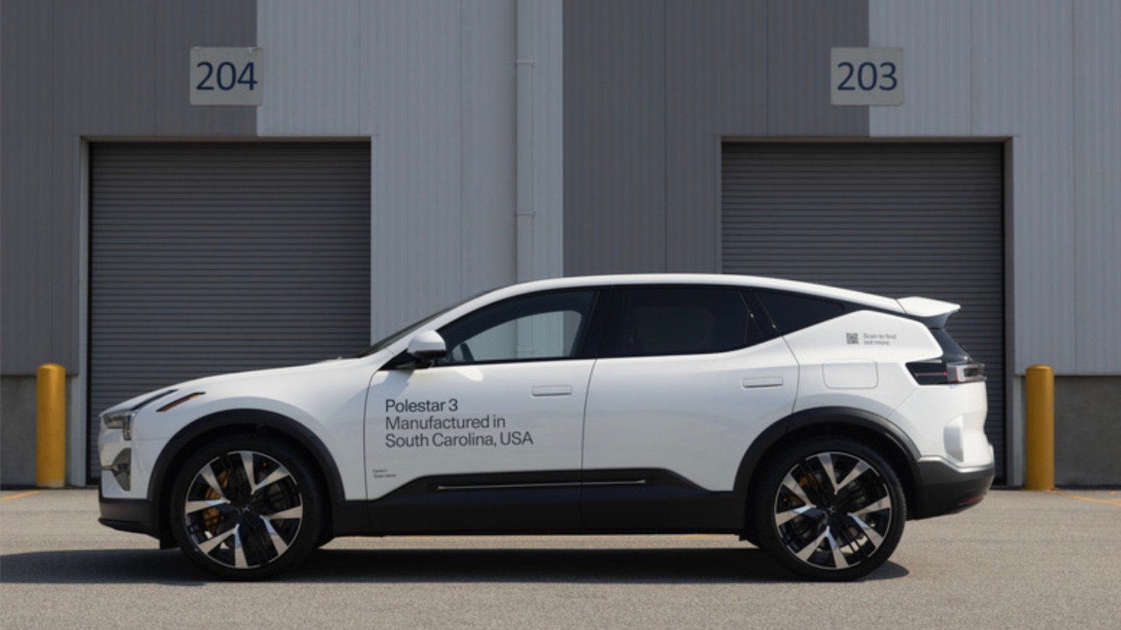 Polestar 3 electric SUV parked outdoors, highlighting its sleek design.