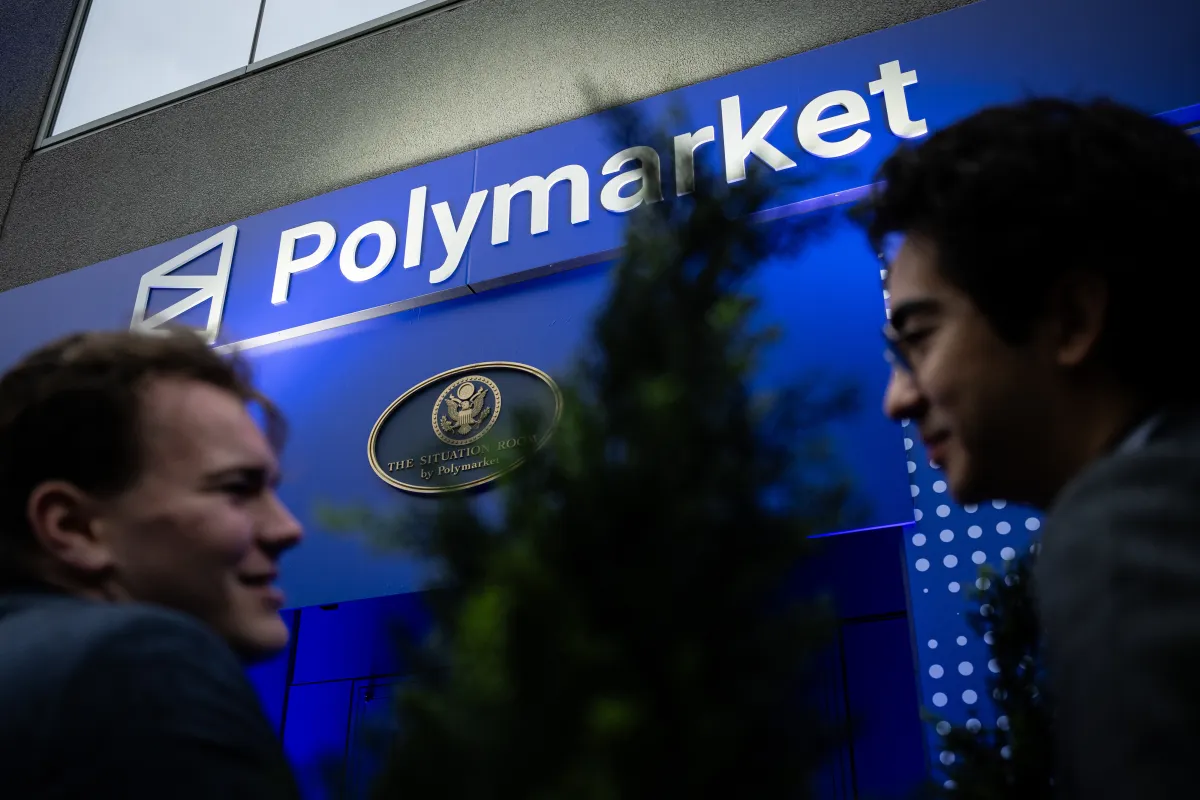 Polymarket logo with a hacker icon and a refund symbol.
